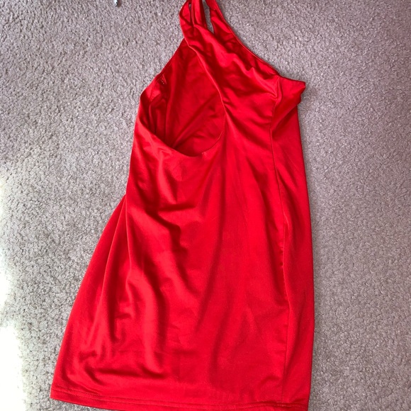 Red Dress - Picture 3 of 3